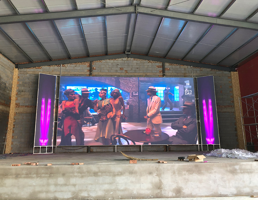 陽(yáng)泉 某中學(xué)P3